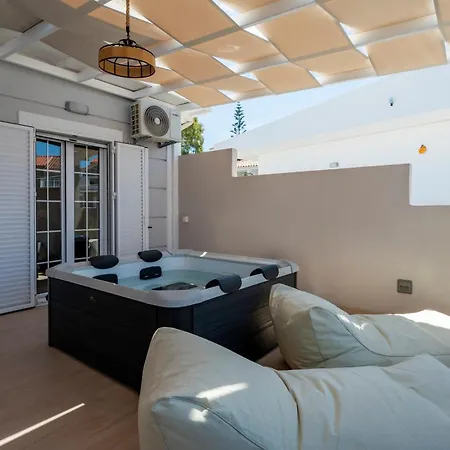 Villy - Zante Luxury Near The Sea Apartament