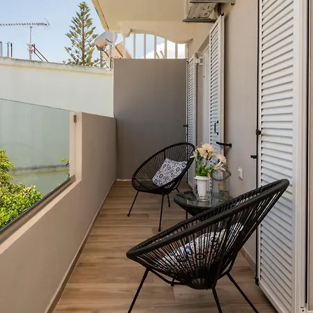 Villy - Zante Luxury Near The Sea Apartament
